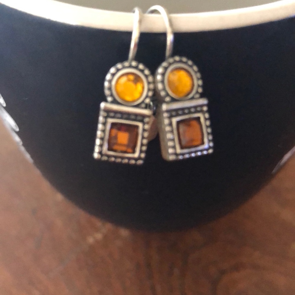 Fun earrings - Picture 2 of 2